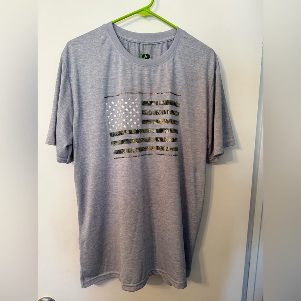 Mossy Oak Gray Camo Flag Men's T-Shirt